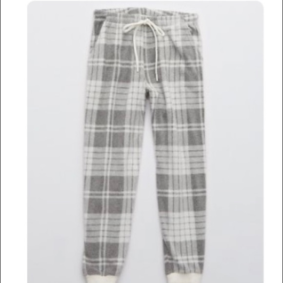 American Eagle Outfitters Pants - NWT AE Snowed In jogger pant